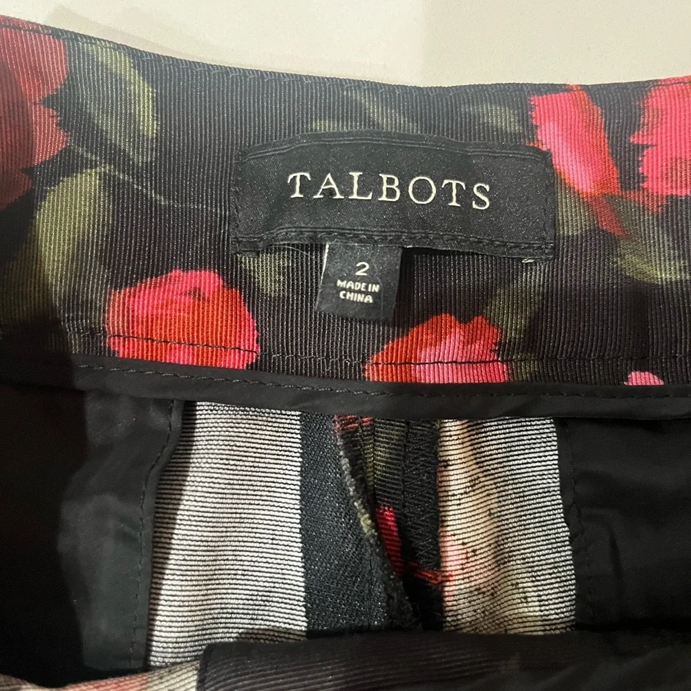 Talbots Black Pants with Red and Pink Floral Design Size 2 - Picture 3 of 4